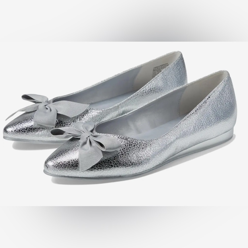 Kenneth Cole Reaction Lily Bow NEW